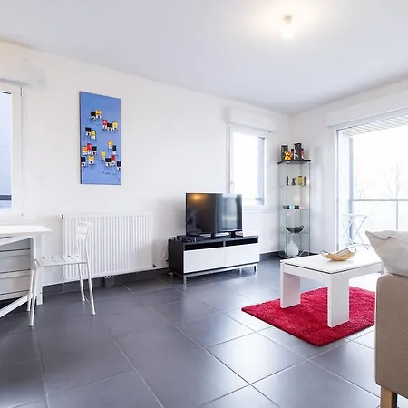 Moderne T2 Avec Balcon Et Parking Apartamento *